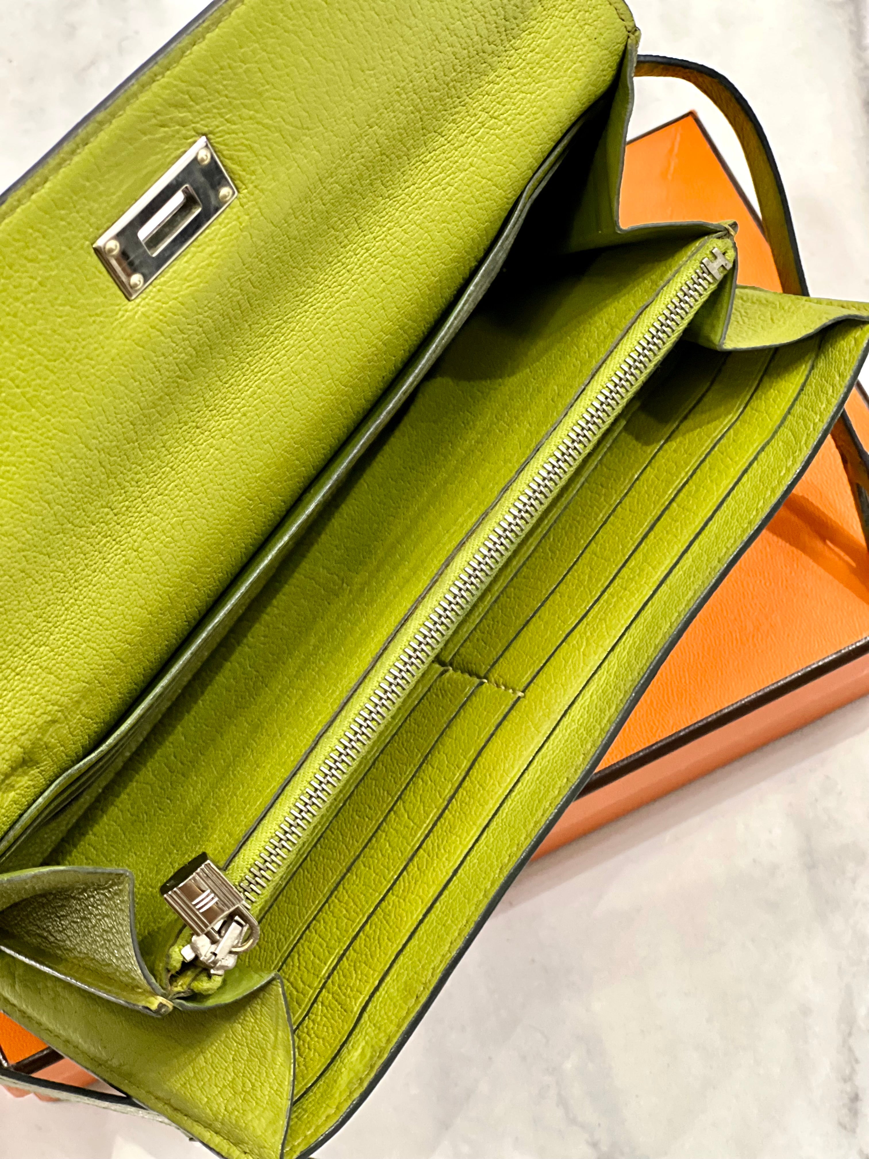 HERMÈS Kelly Long Chevre Mysore Wallet
