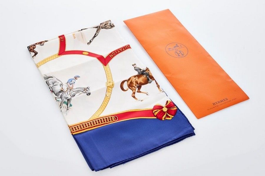 HERMÈS  ECOLE FRANCAISE D'EQUITATION SILK SCARF