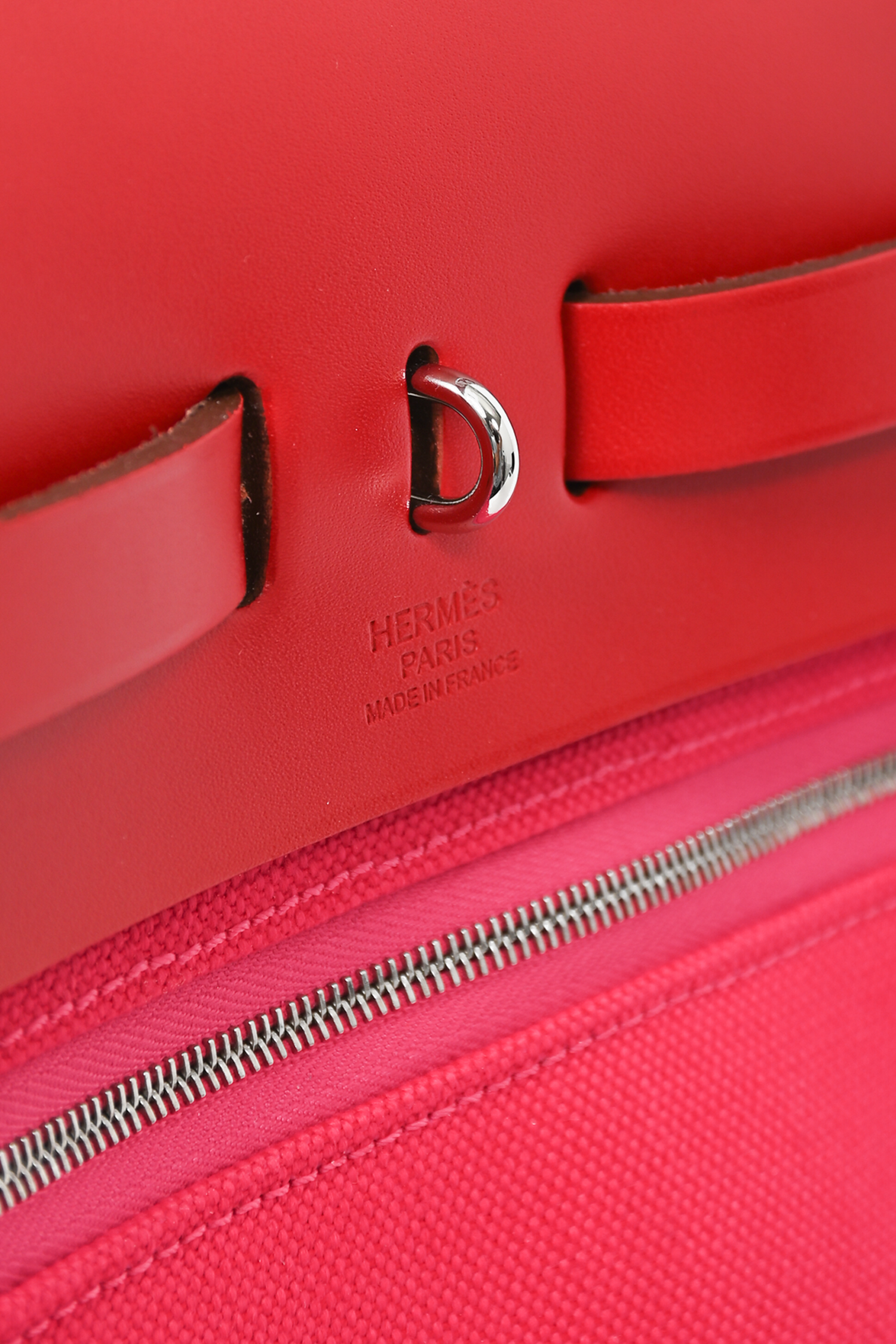 Hermès 2022 Red/Pink Canvas/Leather Toile Militaire Laque Herbag 31