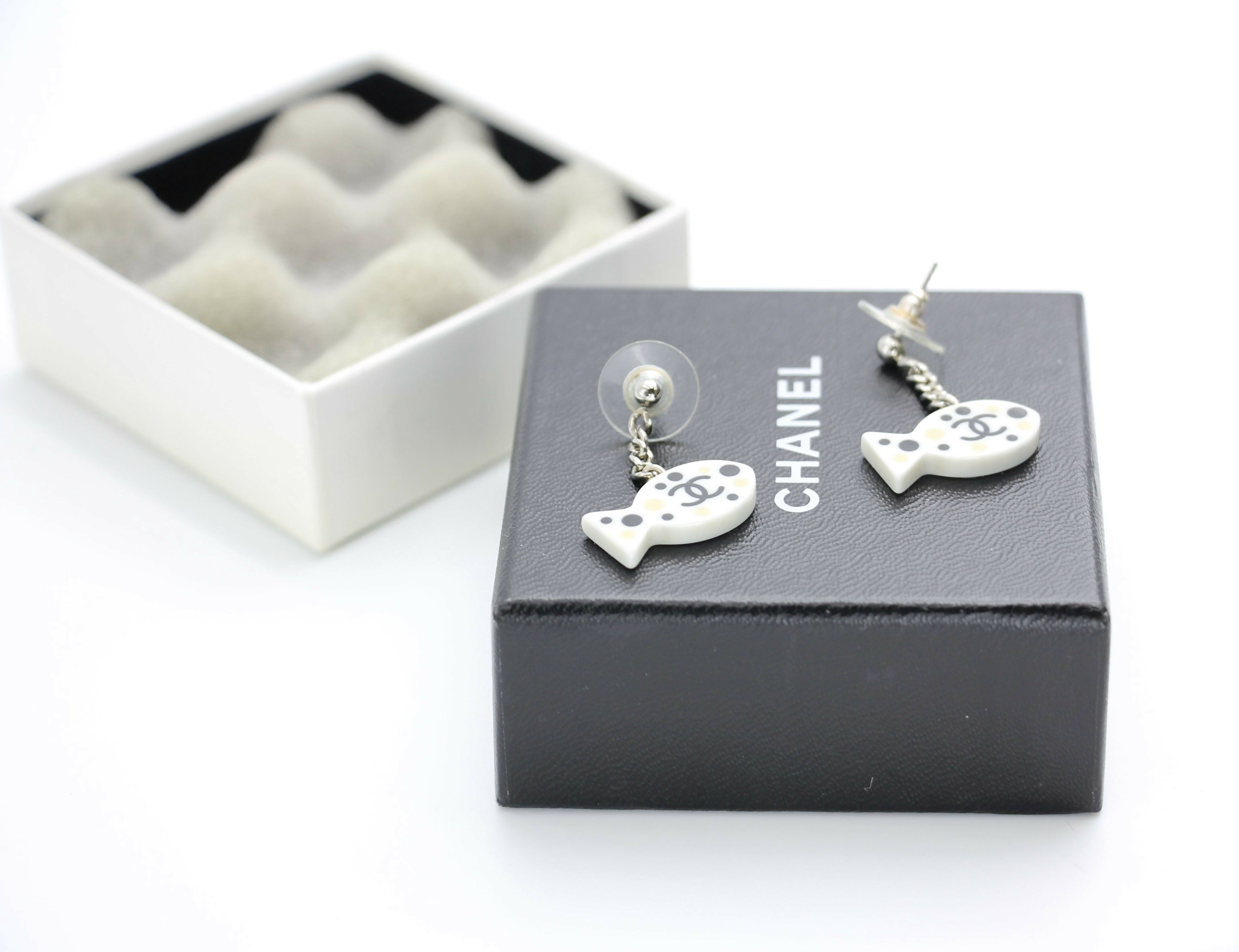 Chanel Vintage 05C Resin Black and White Fishes Stud Earrings