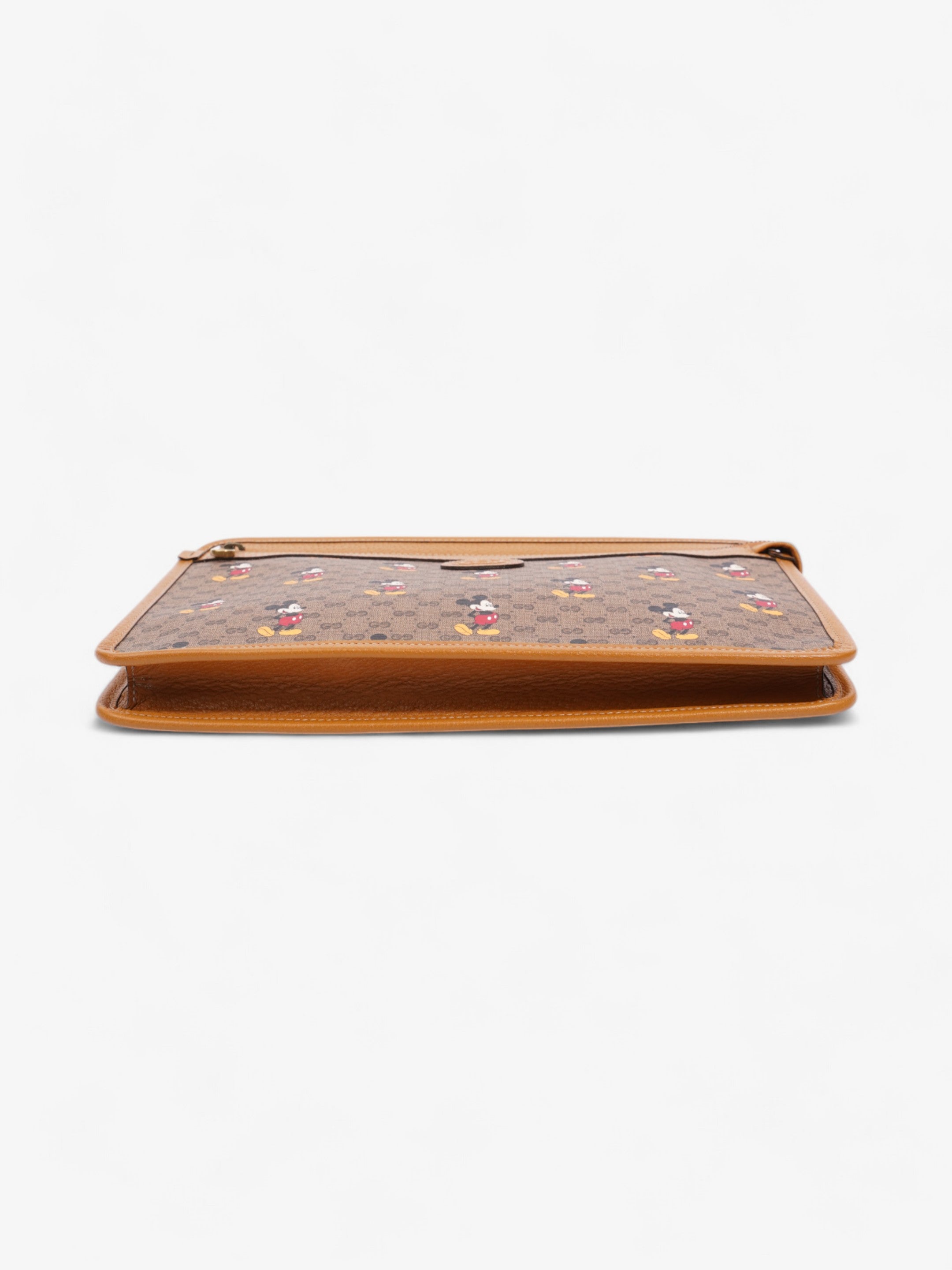 Gucci x Disney Clutch GG Supreme / Tan Coated Canvas