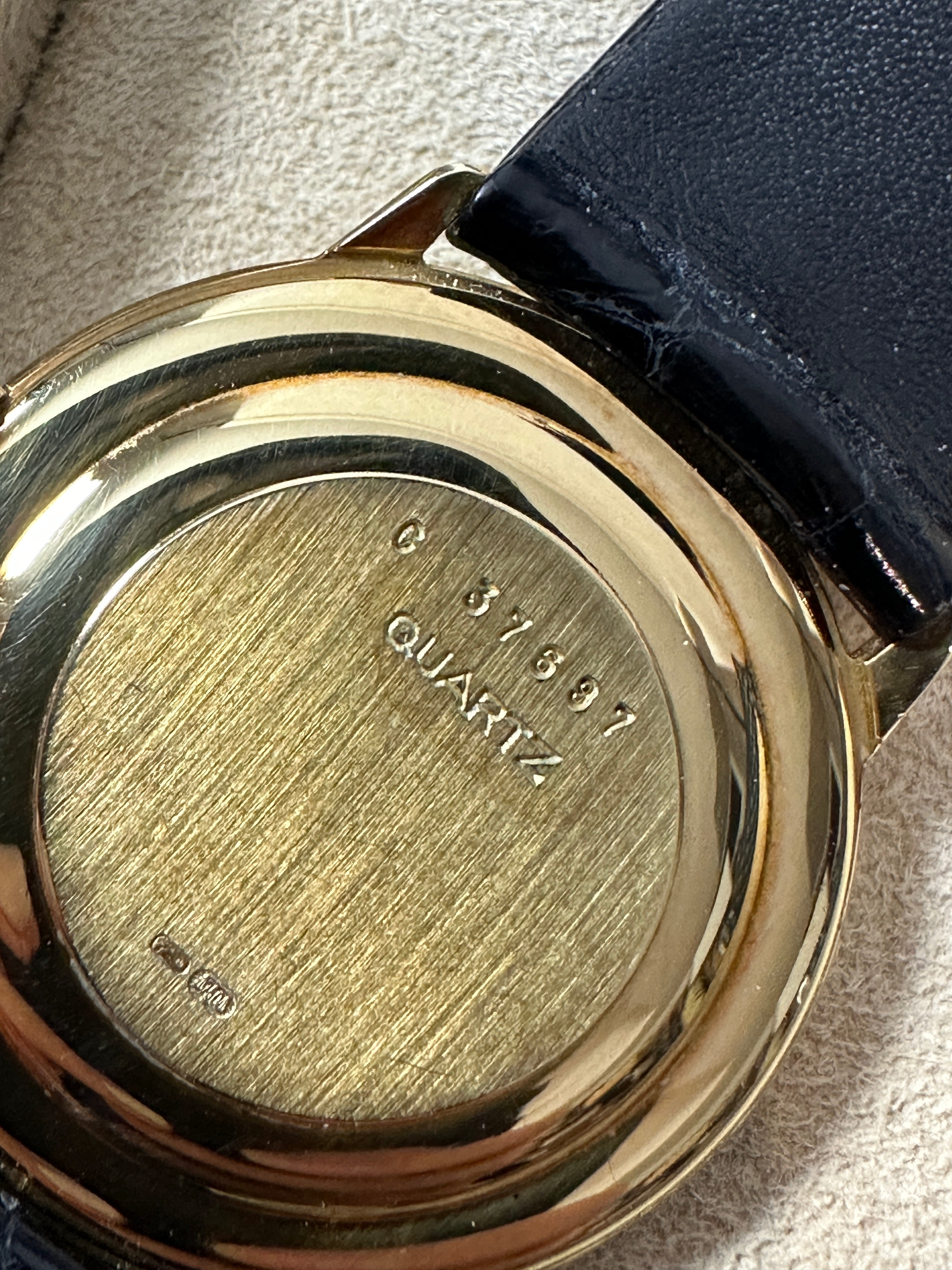 Audemars Piguet Vintage 1989 18k Gold 31mm Classic Wrist Watch