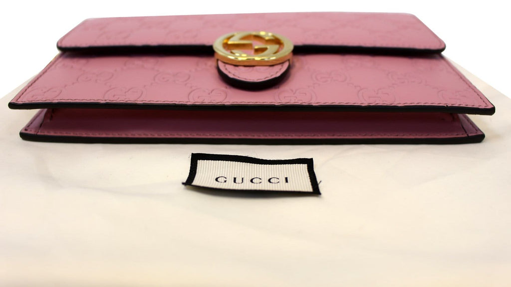 GUCCI Icon Gucci Signature Chain wallet Light Pink
