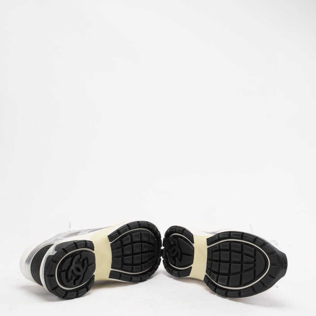 Chanel CC Logo Sneaker in White and Silver 40.5