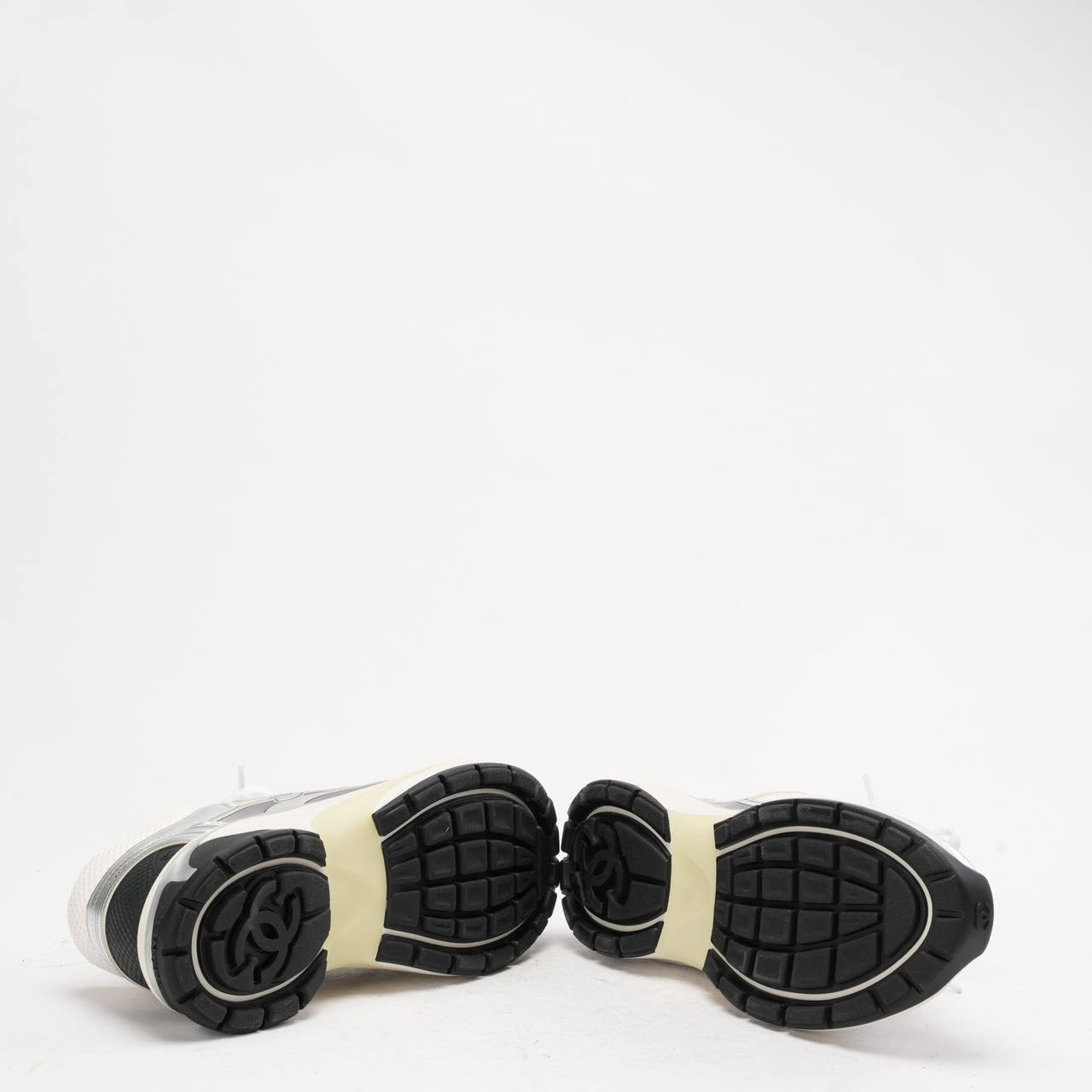 Chanel CC Logo Sneaker in White and Silver 40.5