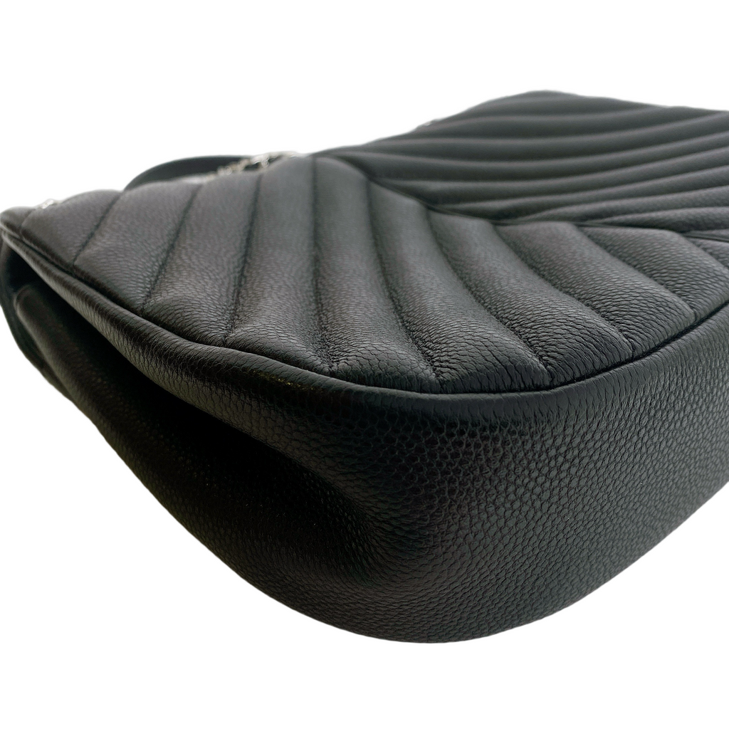 CHANEL HOBO IN BLACK