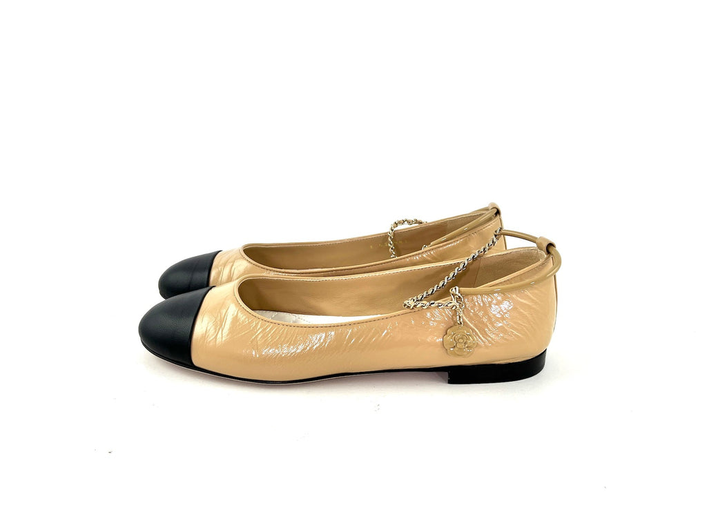 CHANEL 23C Bi Color CC Black Beige Ballet Flats 41 10.5