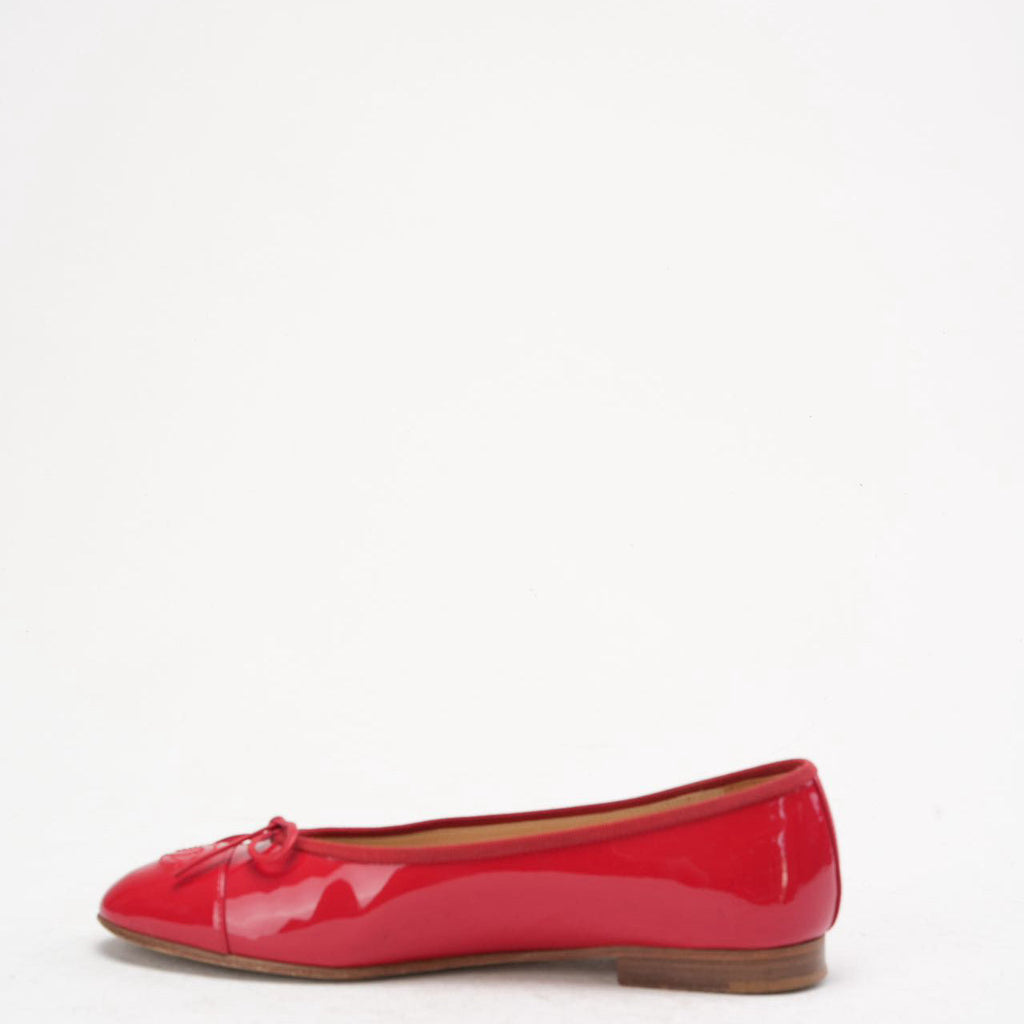Chanel Red Leather CC Cap Toe Ballet Flats Size 38.5