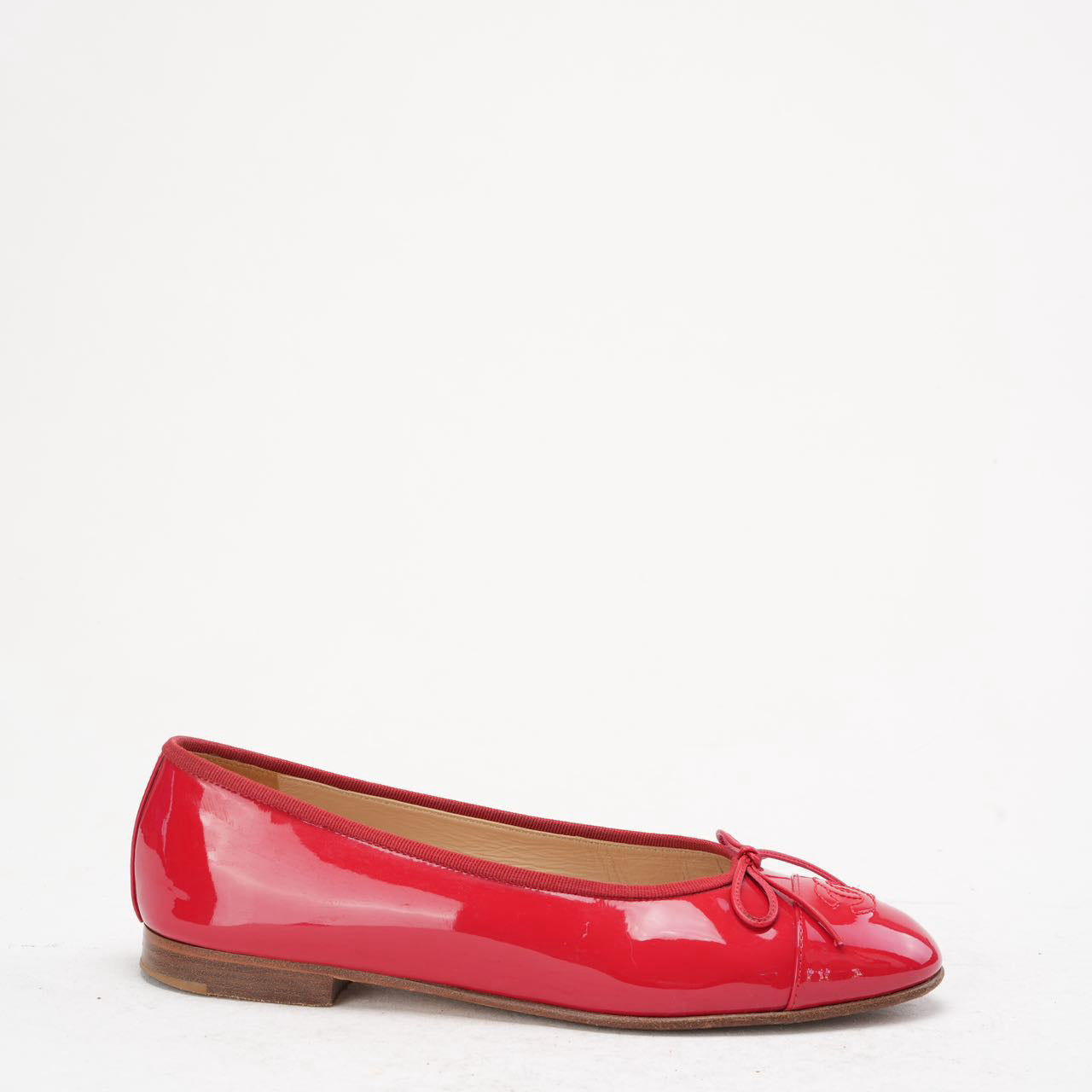 Chanel Red Leather CC Cap Toe Ballet Flats Size 38.5