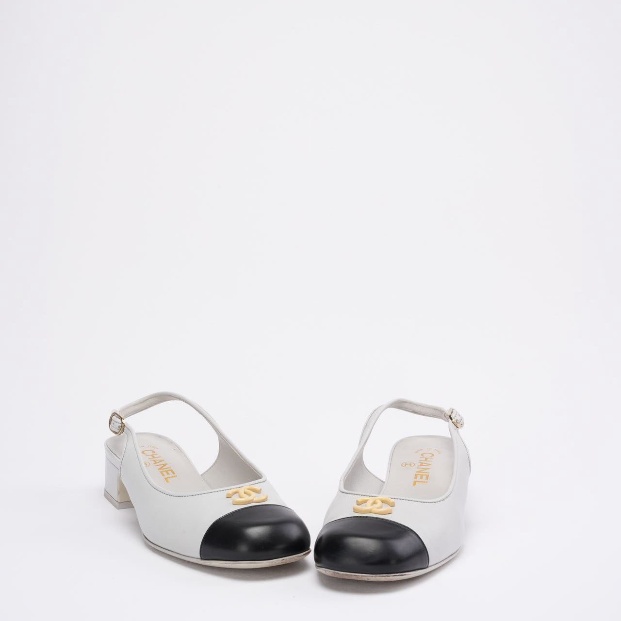 Chanel 25A CC Black / White Leather Mule Pointed Toe Size 37