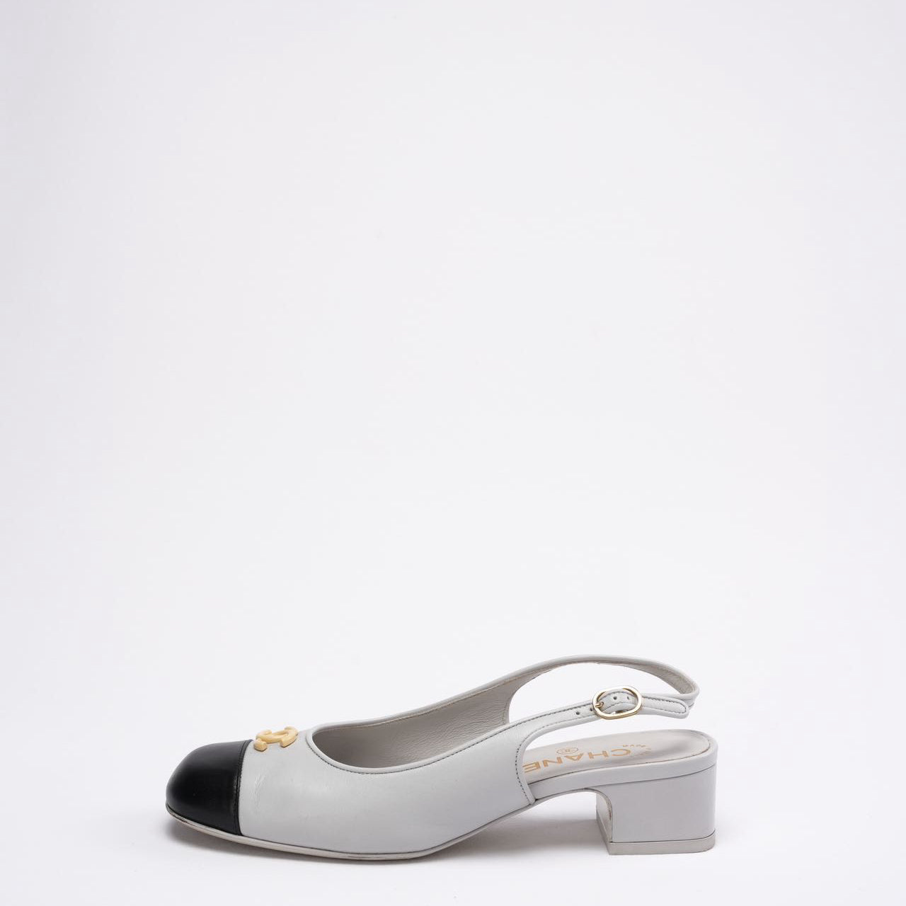 Chanel 25A CC Black / White Leather Mule Pointed Toe Size 37