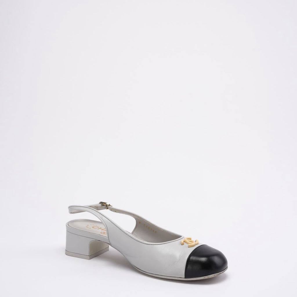 Chanel 25A CC Black / White Leather Mule Pointed Toe Size 37