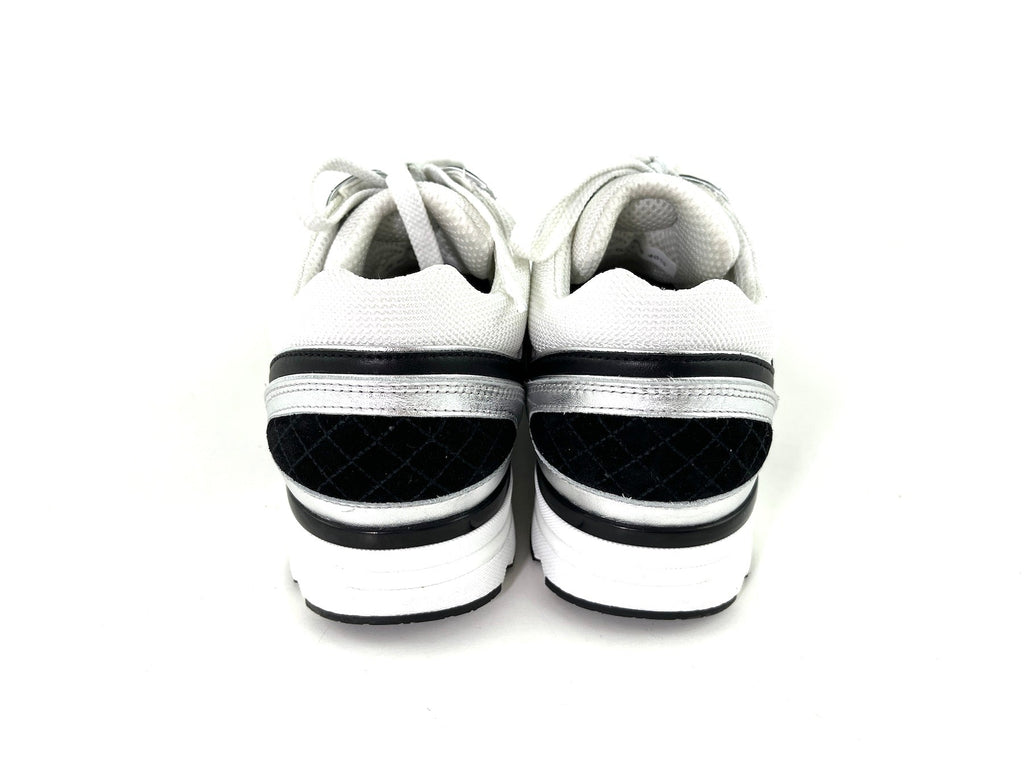 CHANEL 23C White Black Interlocking CC Sneakers 40.5