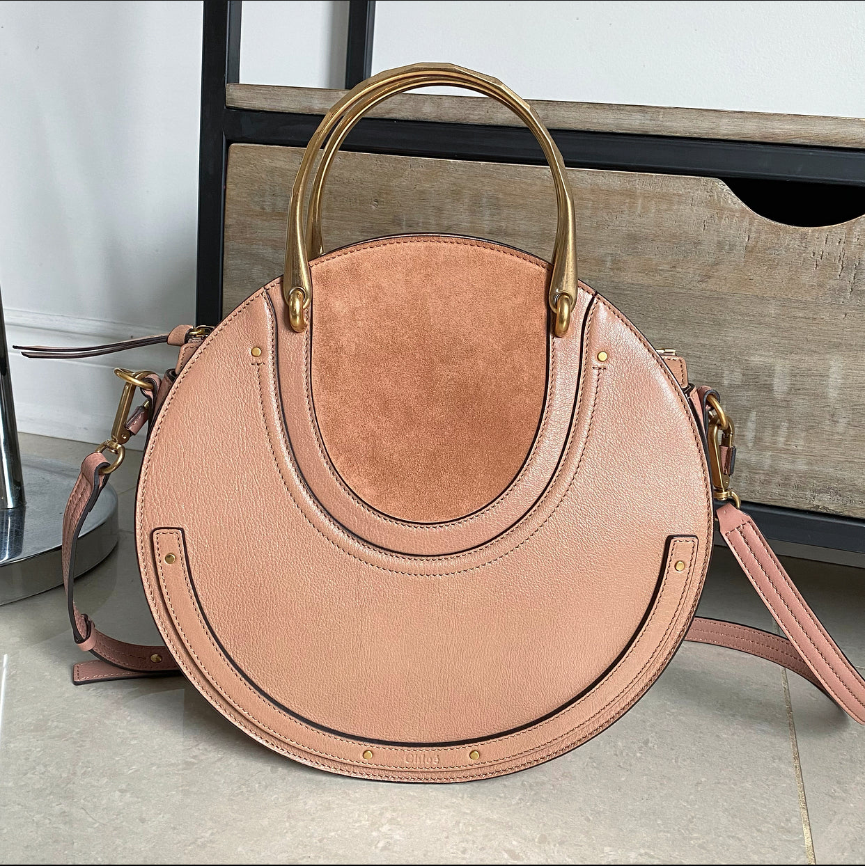 Chloe Large Nougat Leather Round Pixie Bag