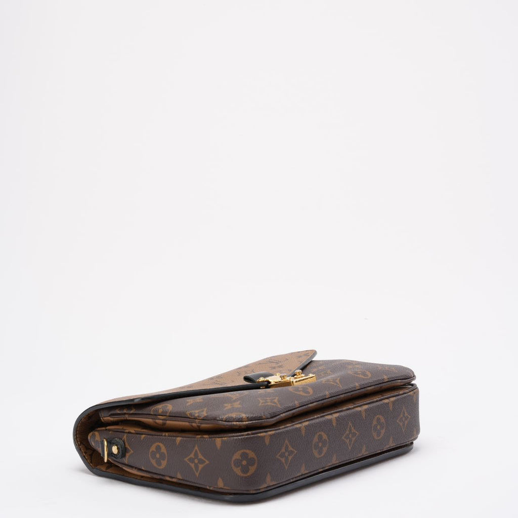 Louis Vuitton Monogram Pochette Metis MM Handbag