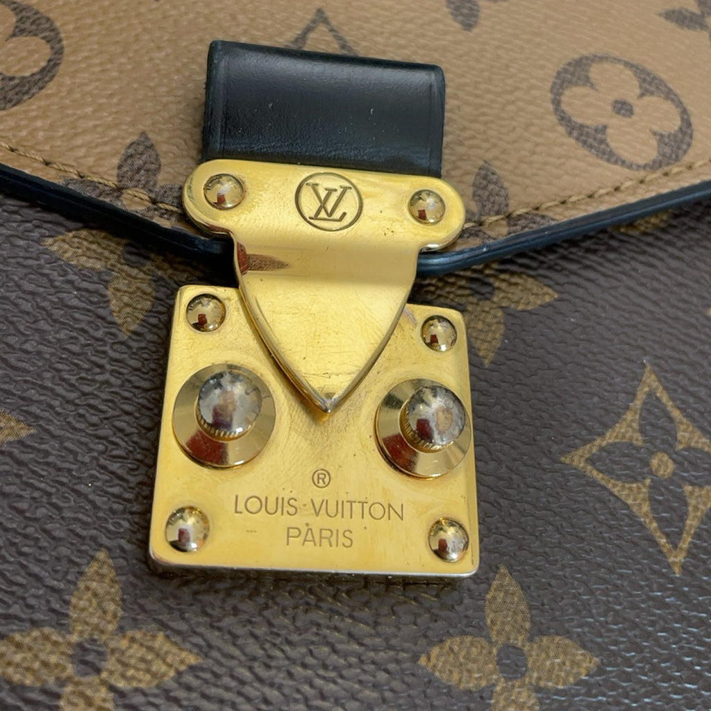 Louis Vuitton Monogram Pochette Metis MM Handbag