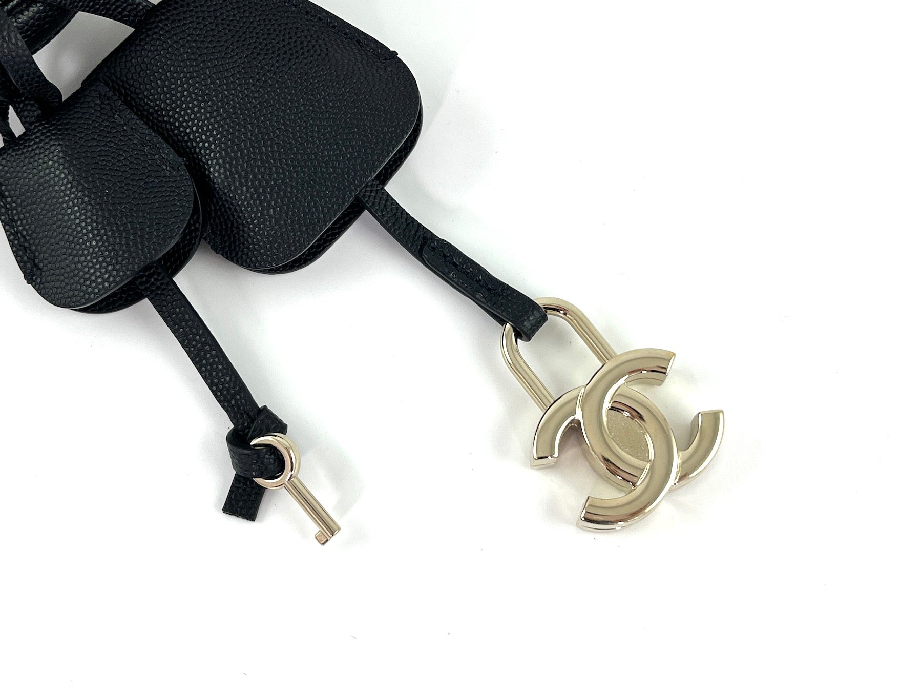 CHANEL Filigree Small Black Caviar Cosmetic Crossbody Vanity Case Bag