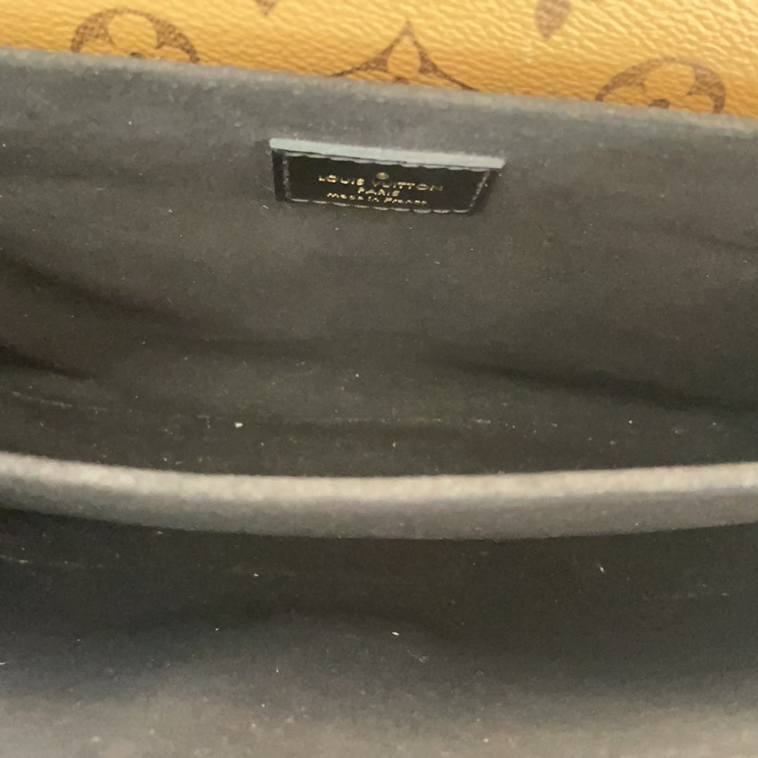 Louis Vuitton Monogram Pochette Metis MM Handbag