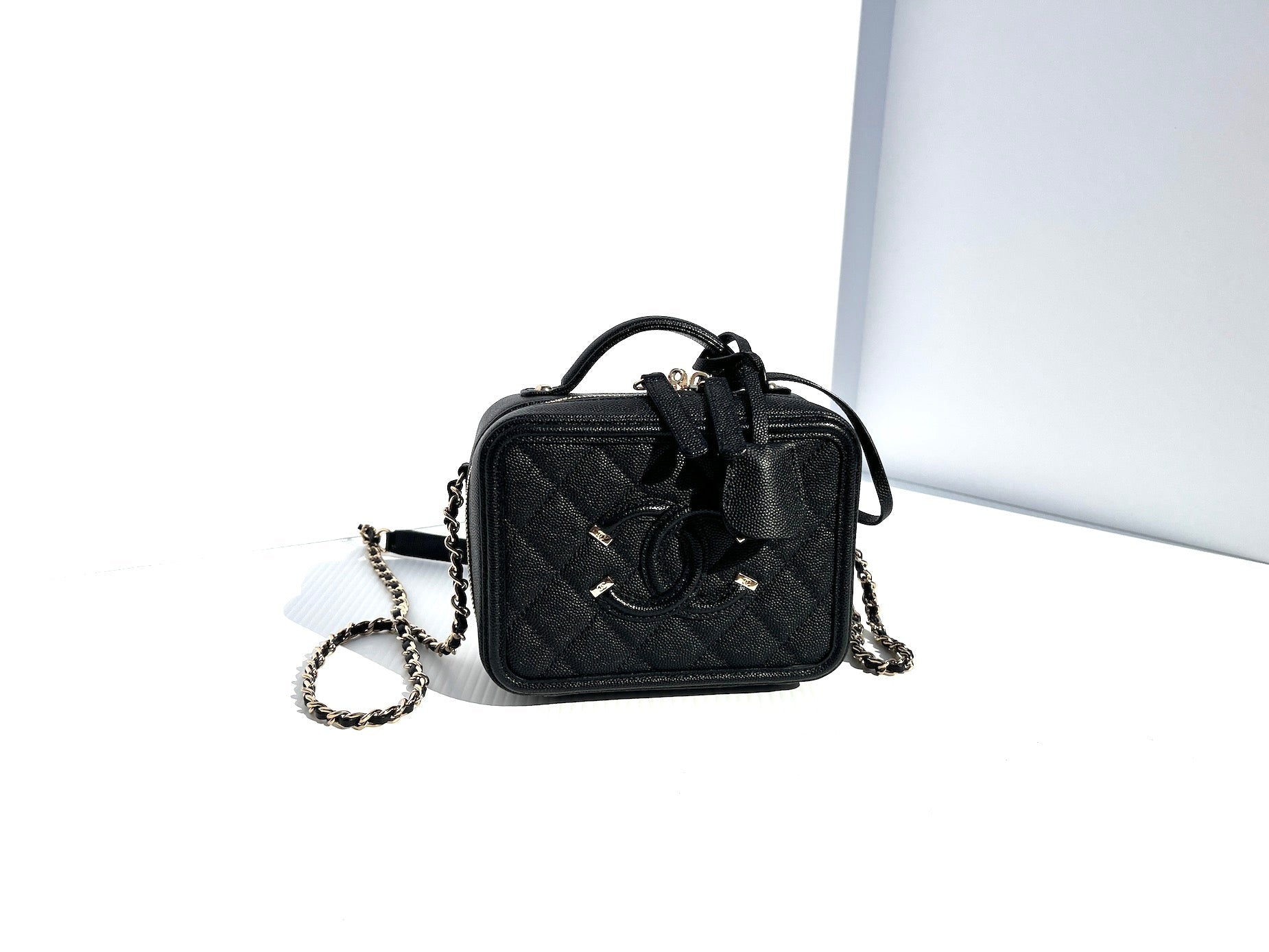 CHANEL Filigree Small Black Caviar Cosmetic Crossbody Vanity Case Bag