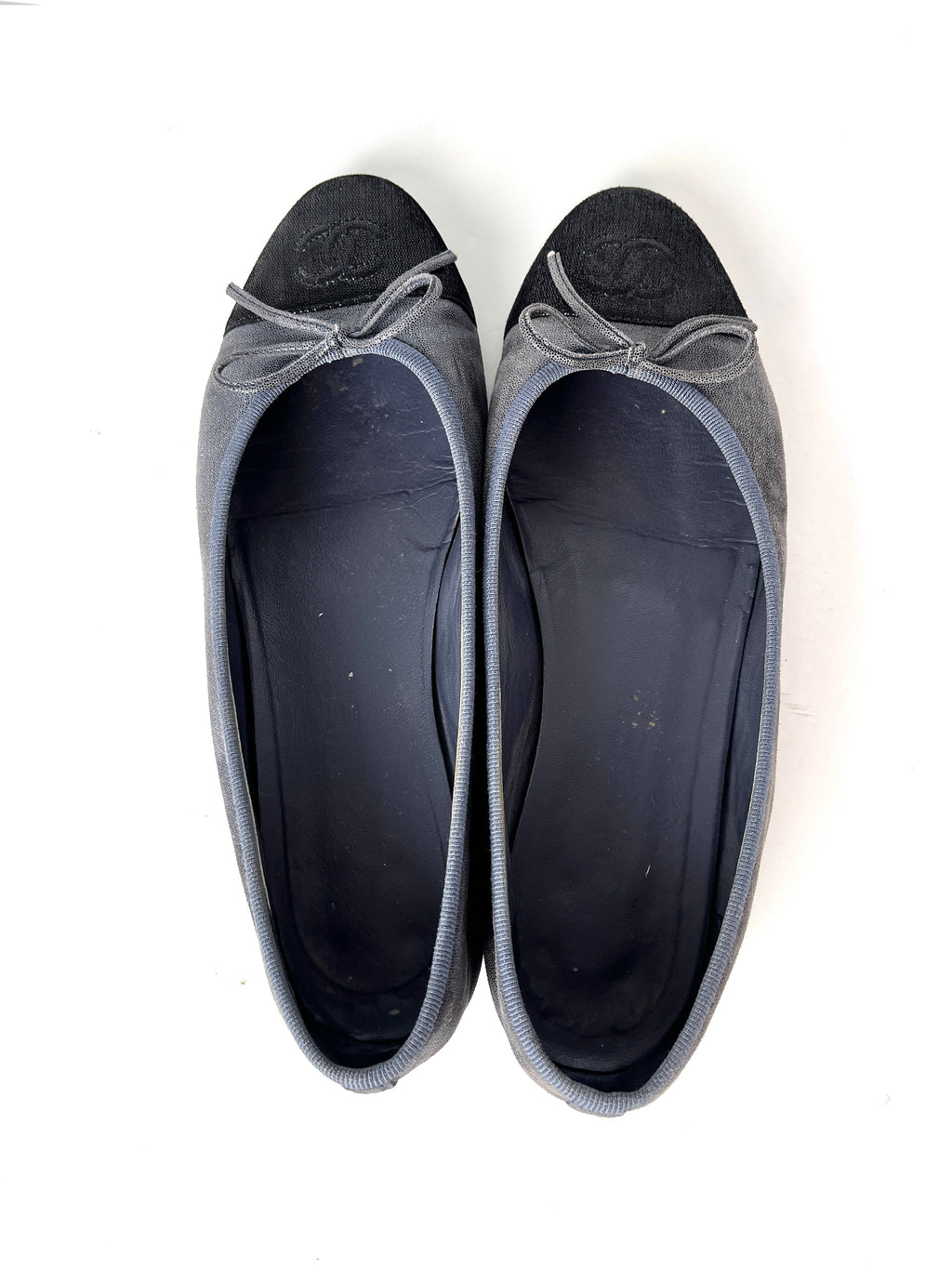 CHANEL Black Dark Gray CC Logo Ballerina Leather Flats 37, 6.5