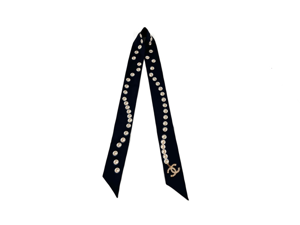 CHANEL Pearl Silk Pearl Print CC Logo Scarf