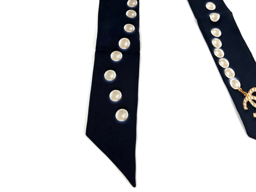 CHANEL Pearl Silk Pearl Print CC Logo Scarf