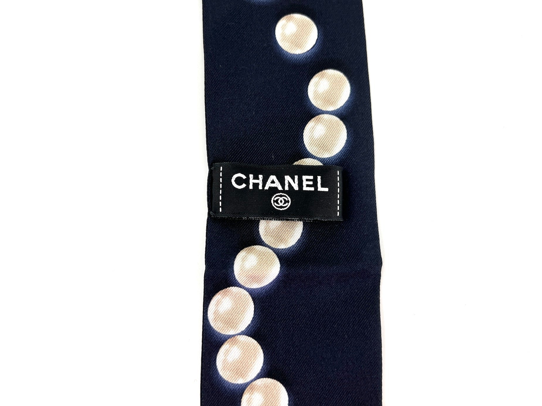 CHANEL Pearl Silk Pearl Print CC Logo Scarf