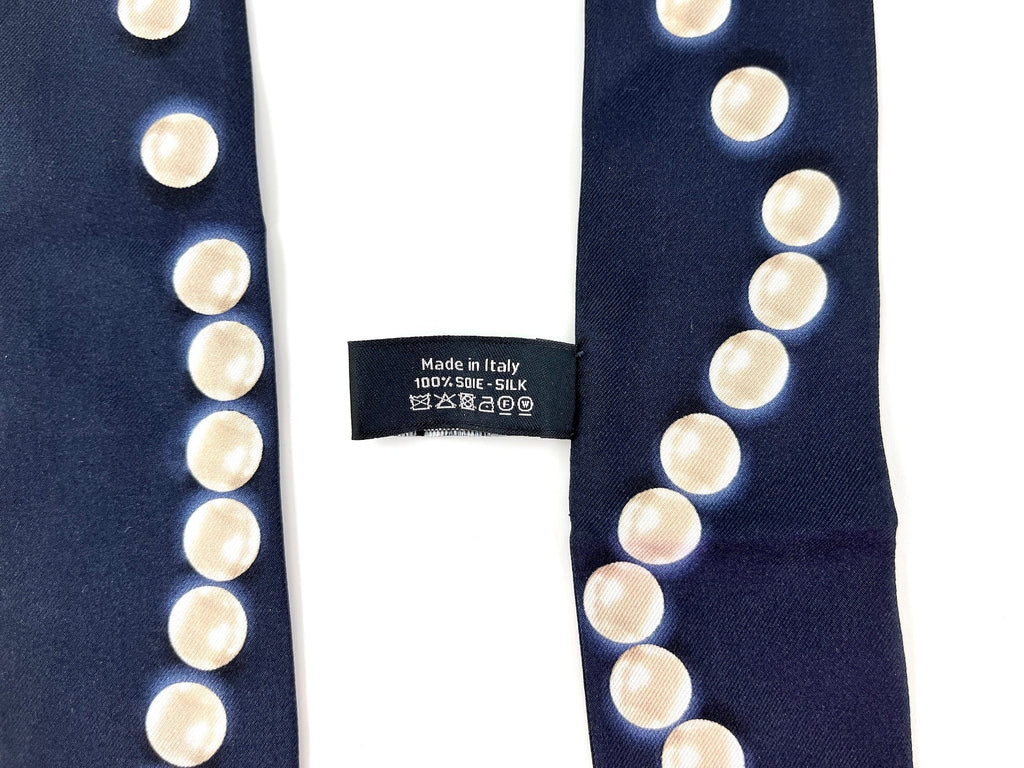 CHANEL Pearl Silk Pearl Print CC Logo Scarf