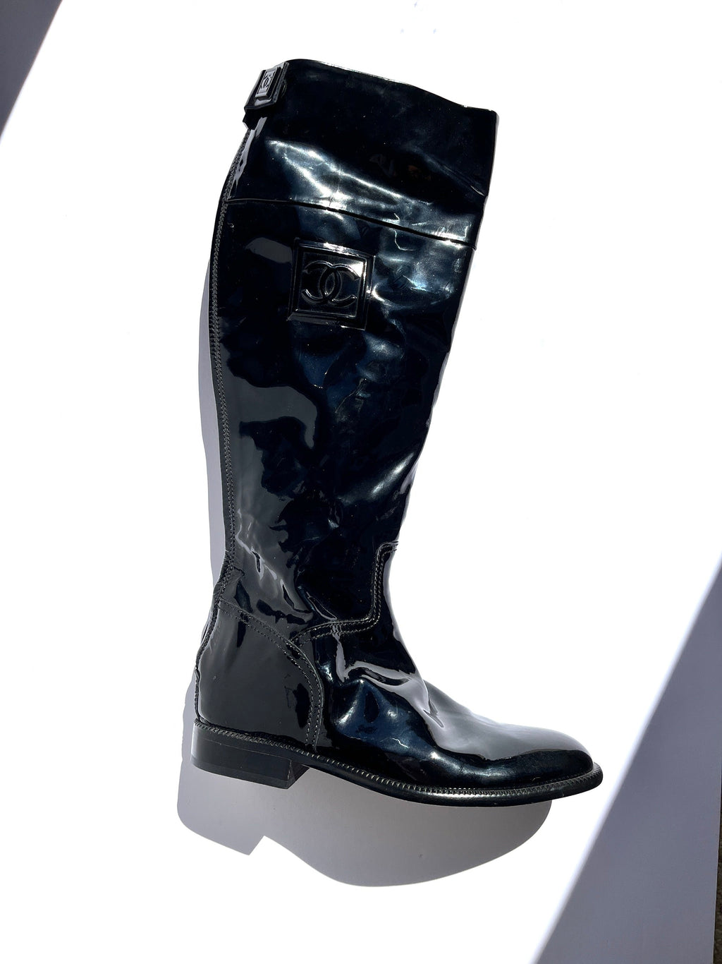 Vintage CHANEL CC Logo Patent Leather Black Long Flat Boots 37.5 7