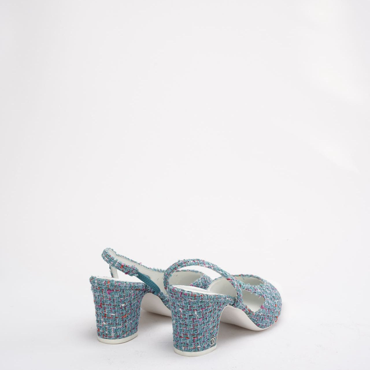 Chanel Tiffanyblau Tweed and Leather CC Pumps Size 38.5