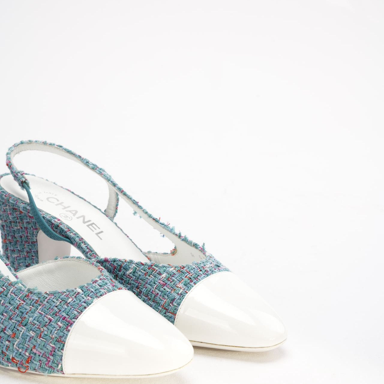 Chanel Tiffanyblau Tweed and Leather CC Pumps Size 38.5