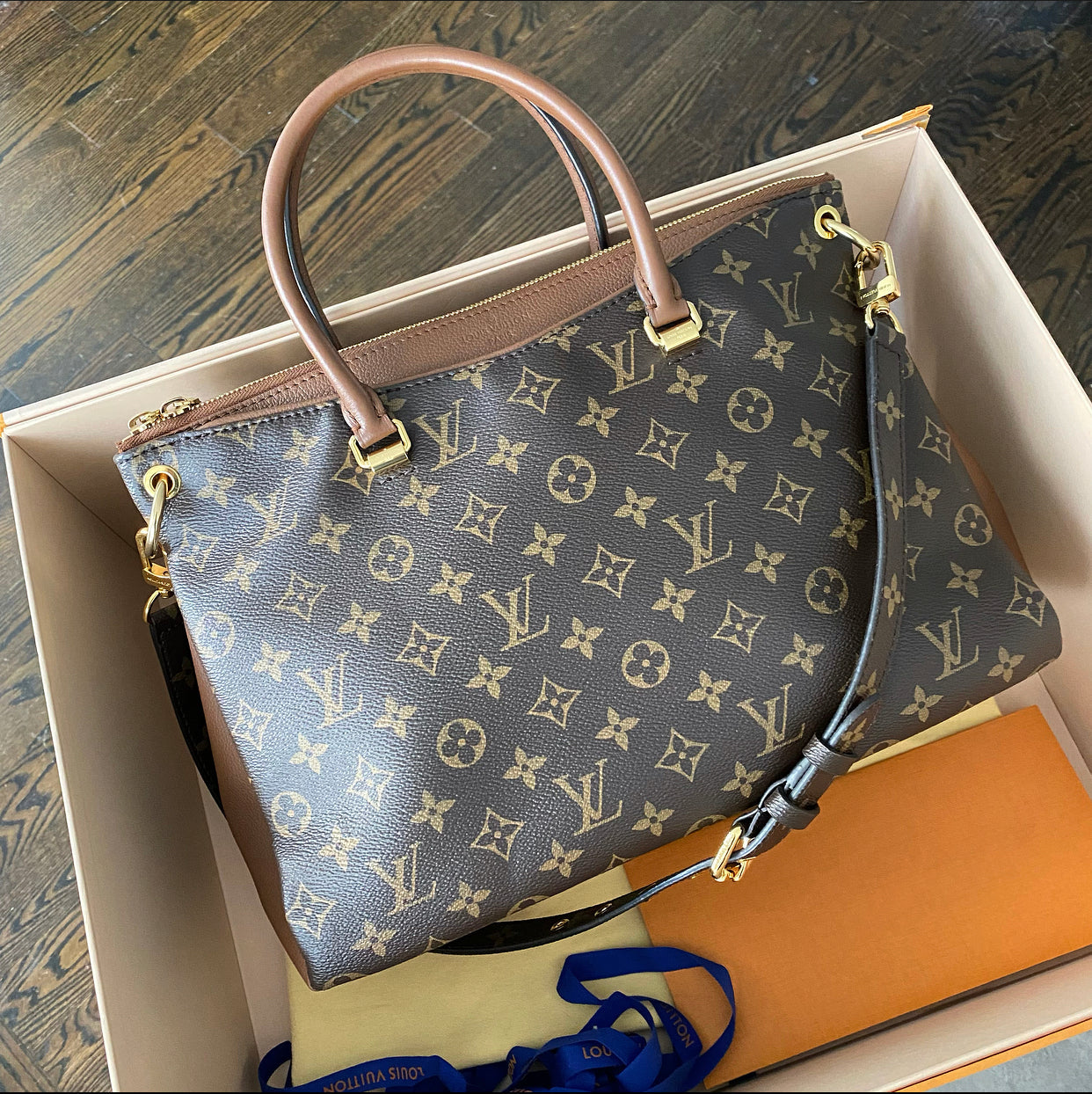 Louis Vuitton Monogram Canvas Pallas Full Noisette Brown
