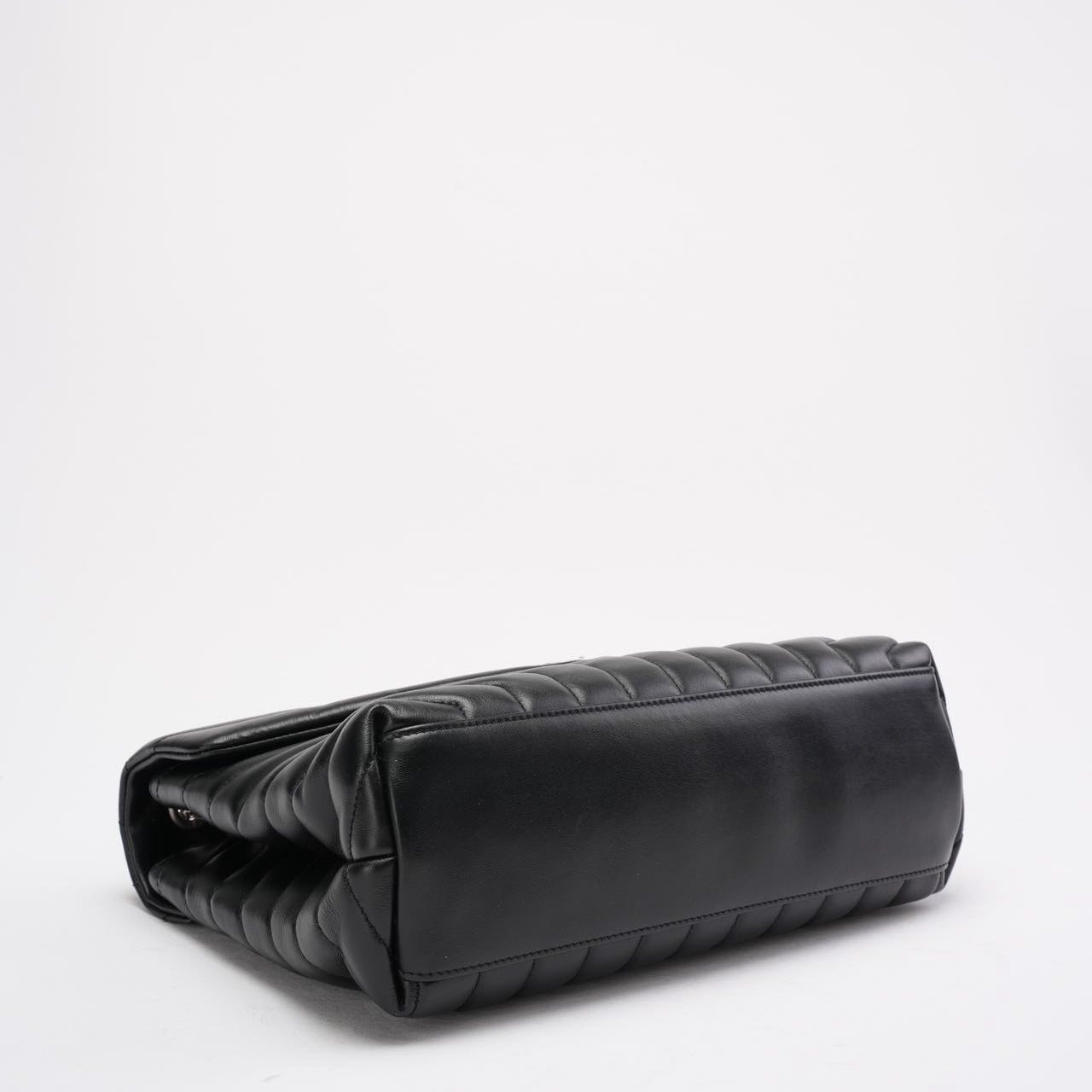 Saint Laurent Black Loulou Medium Shoulder Bag 2021