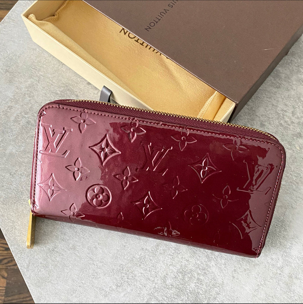 Louis Vuitton Vernis Monogram Zippy Wallet Rouge Fauve