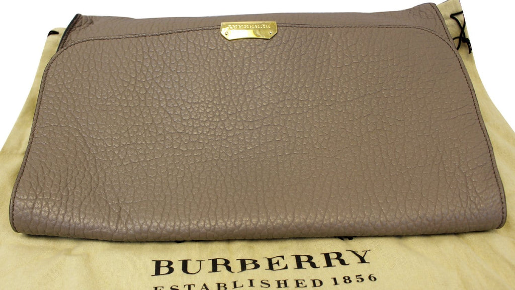 BURBERRY Heritage Sonnet Grain Leather Large Clutch