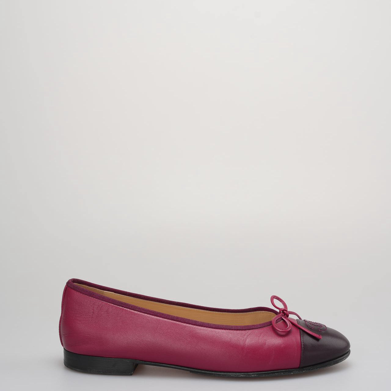 Chanel Ballerinas Ballet Flats In Burgundy and Black Size 40