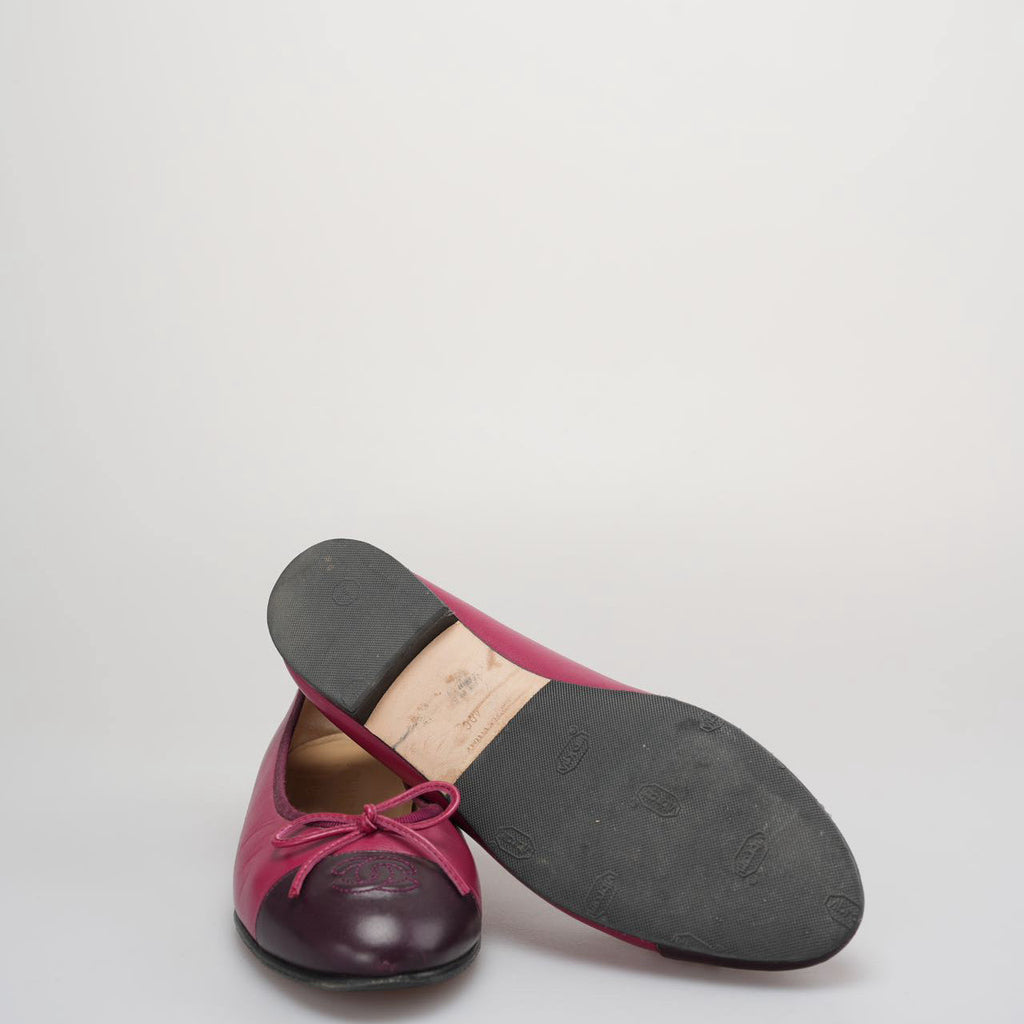 Chanel Ballerinas Ballet Flats In Burgundy and Black Size 40