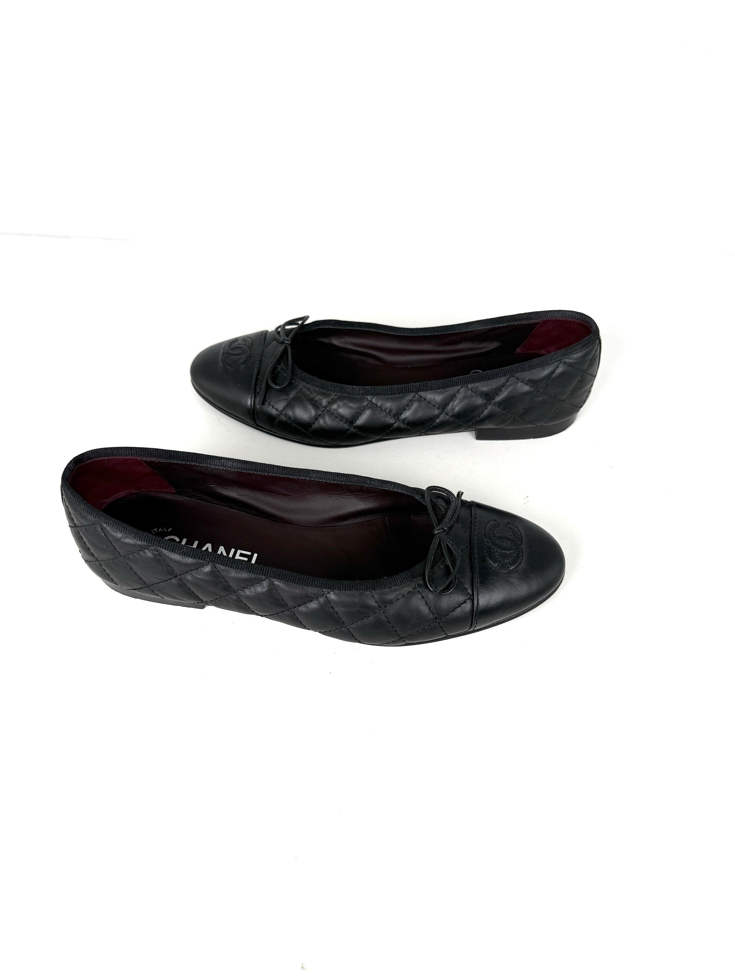 CHANEL Cap Toe Classic Black CC Logo Flats 38.5 8