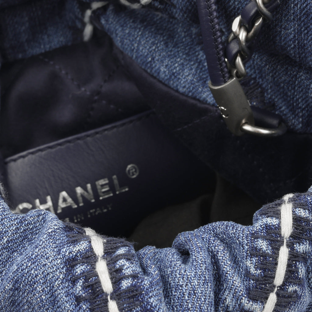 Chanel 22 Mini Handbag