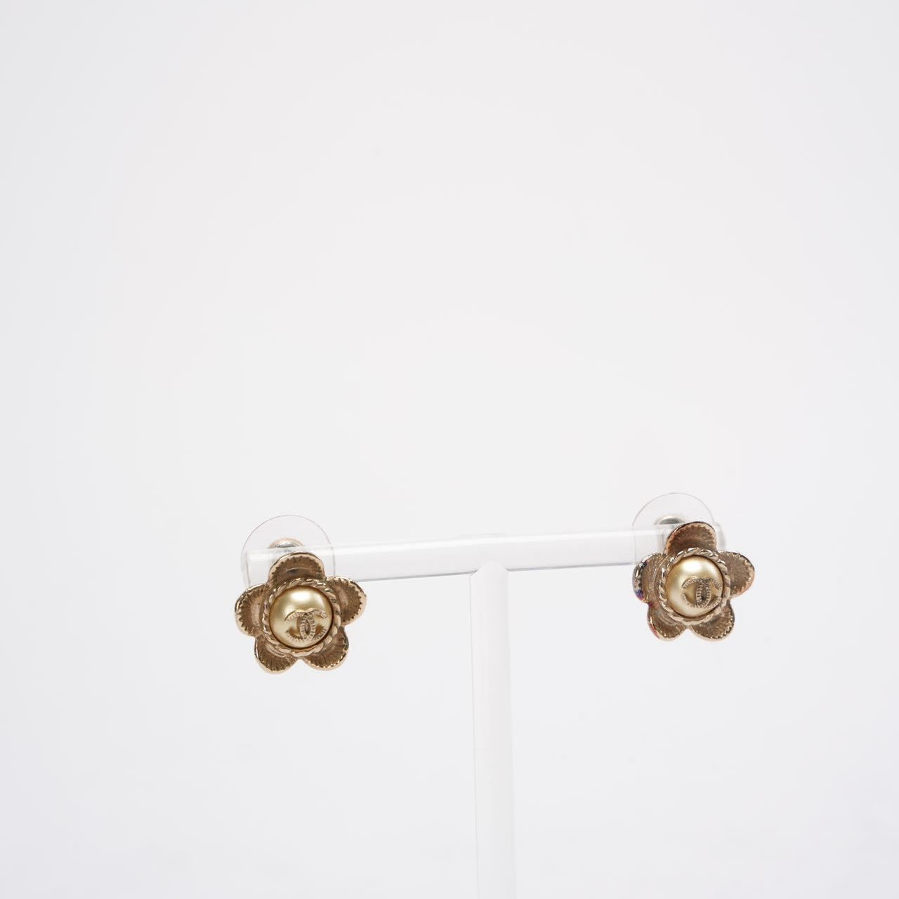 Chanel Pearl CC Flower Earrings Gold