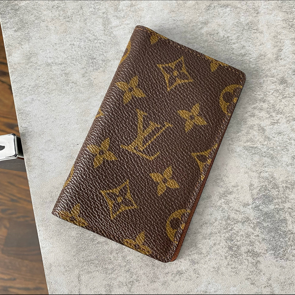 Louis Vuitton Vintage Monogram Canvas Bifold  Holder