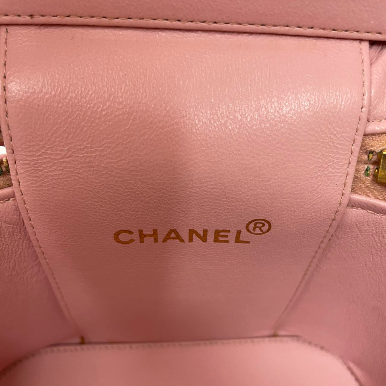 Chanel Vintage Vanity Case Barbie Pink Big Cc Logo