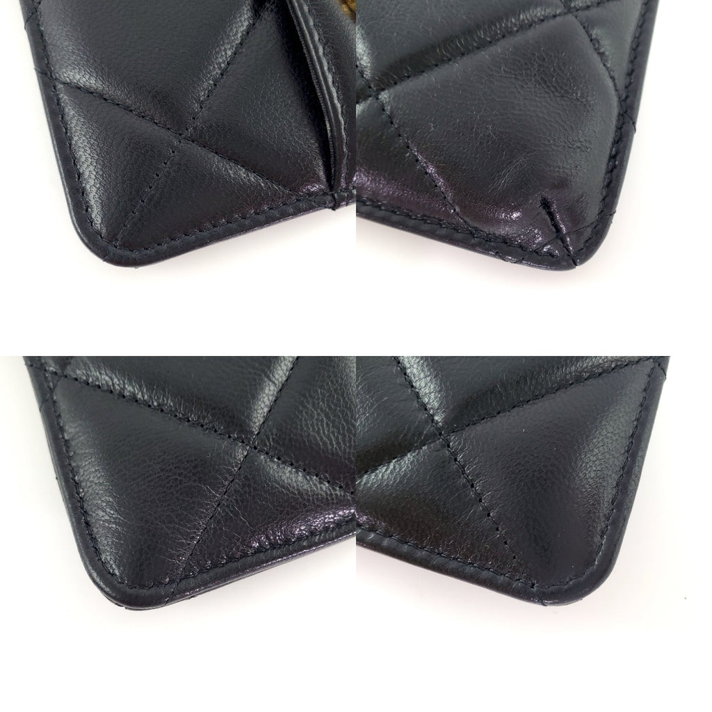 CHANEL 19 2020 Black Goatskin Quilted Phone  Holder