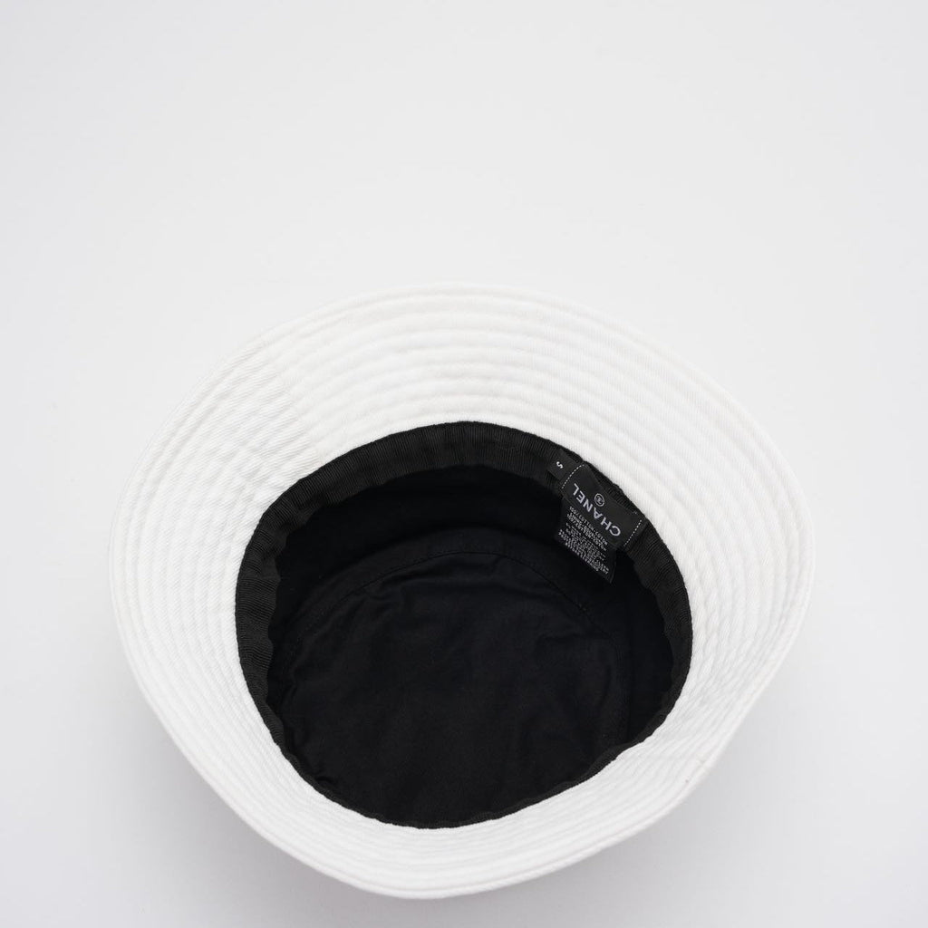 Chanel Denim Bucket Hat in White with Logo – Size S