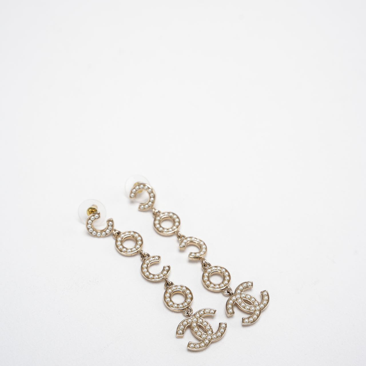 Chanel Coco Drop Earrings Pearl Crystal CC in Gold