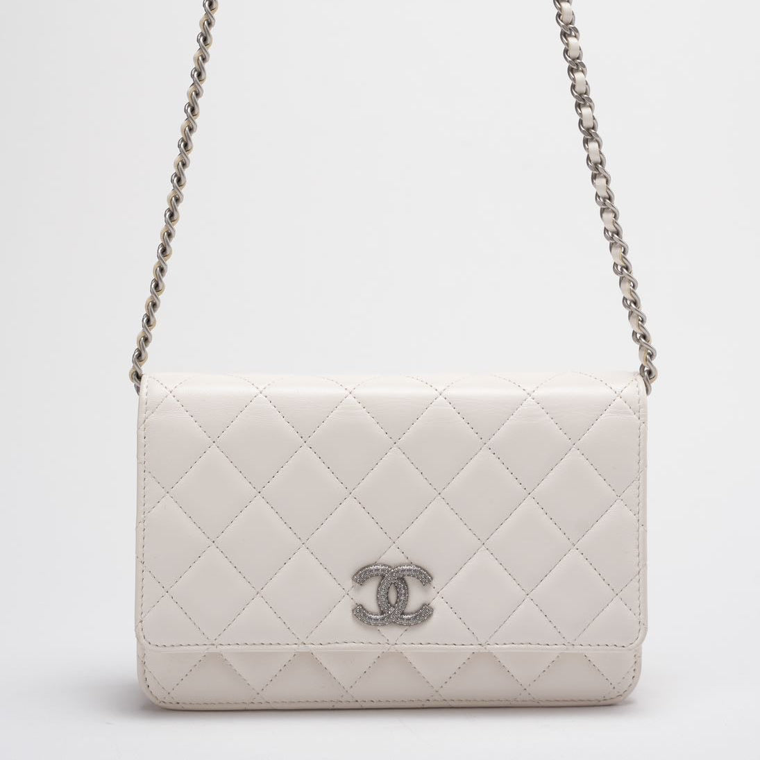 Chanel Wallet on Chain Timeless/Classique Leather Crossbody Bag in White with Silver Crystal Hardware