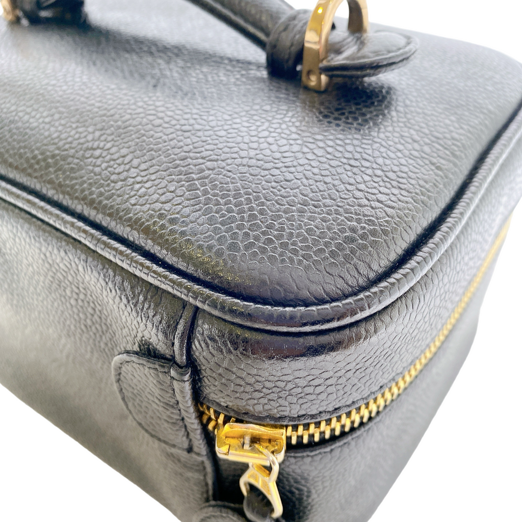 CHANEL VINTAGE COSMETIC BAG