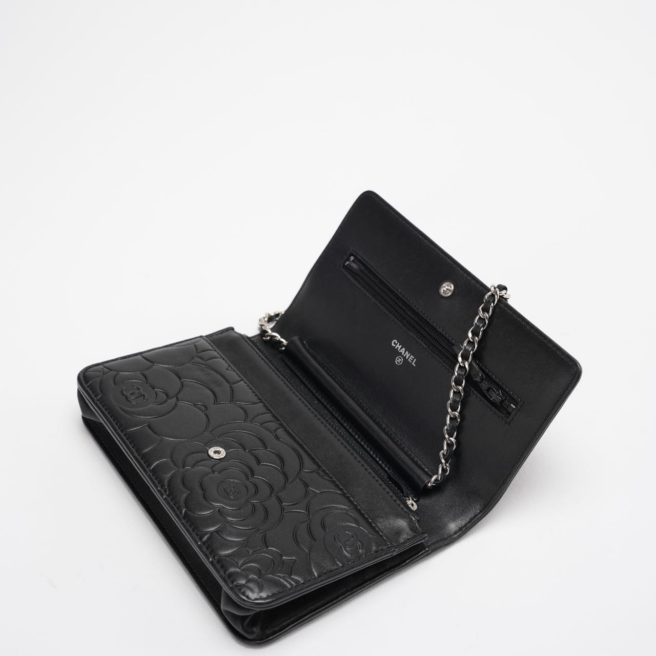 Chanel Wallet On Chain (Woc) Camellia Black Lambleather Silver Hardware