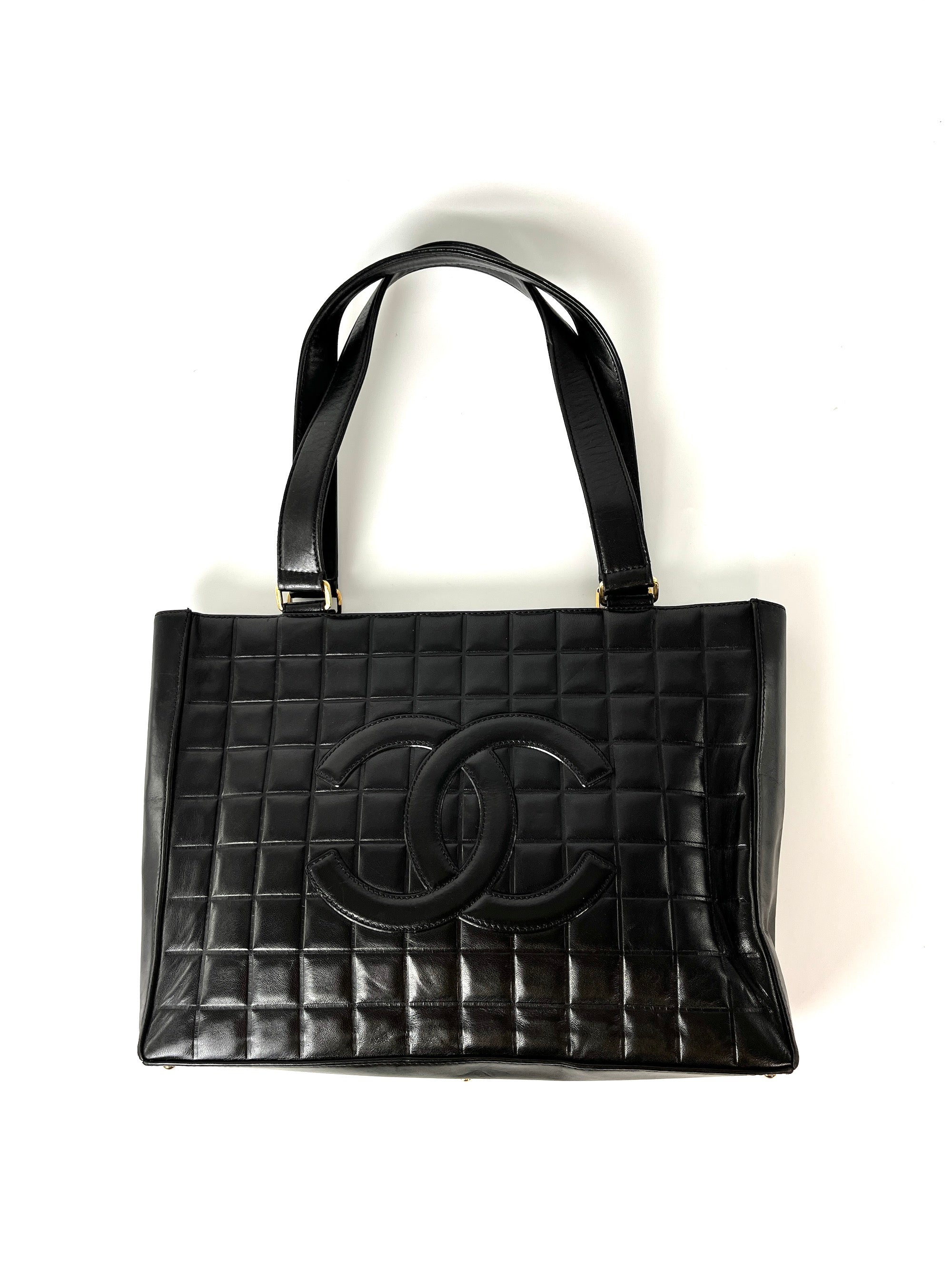Vintage CHANEL Chocolate Bar Black Leather Shoulder  Bag