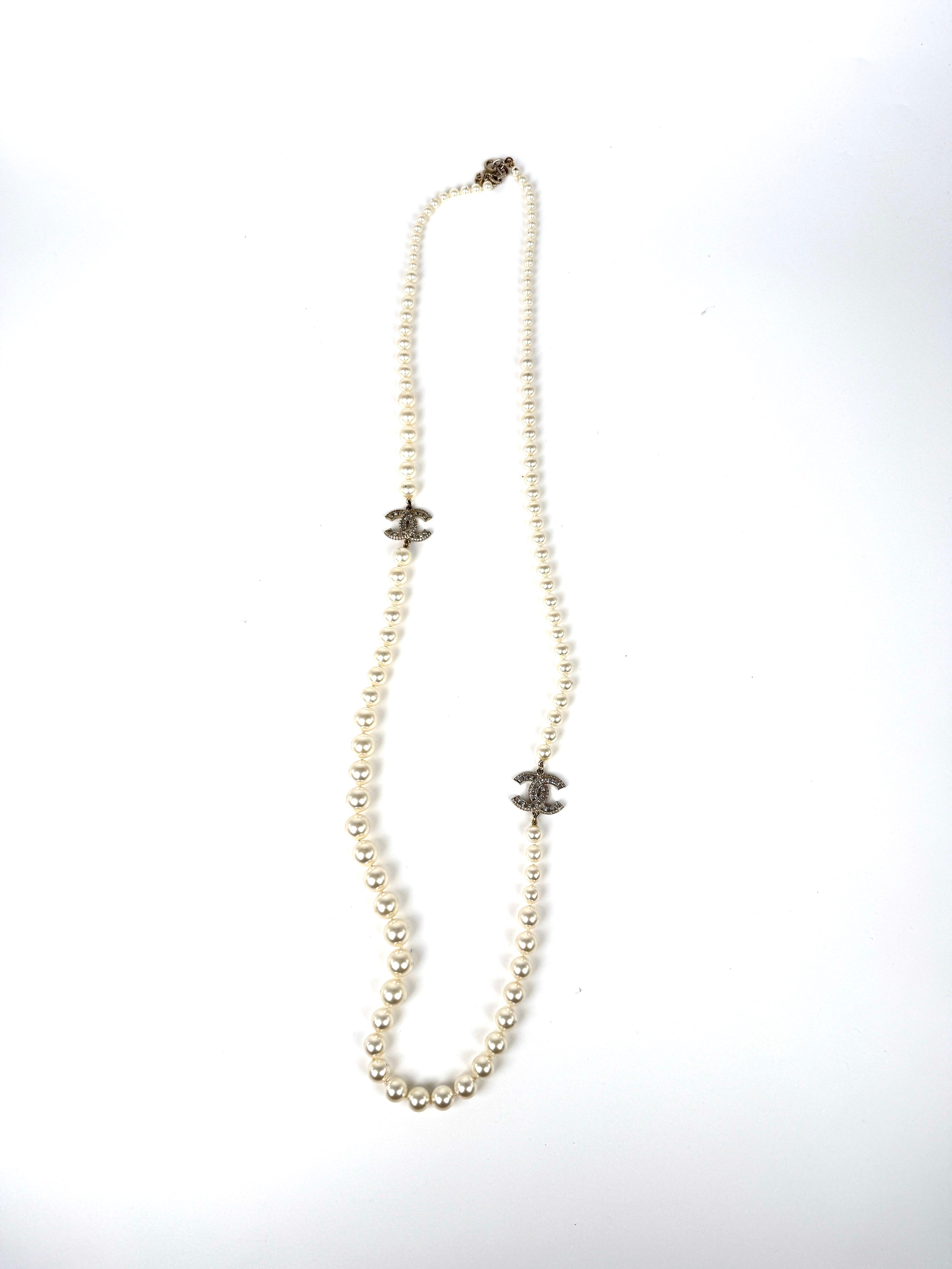 CHANEL Faux Pearl Graduated Long CC 2014 Strass Station Necklace